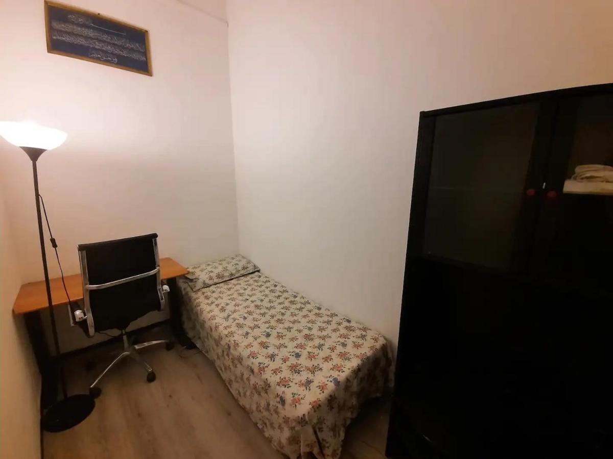Nice And Quiet Accommodation In The City Center Milão Exterior foto